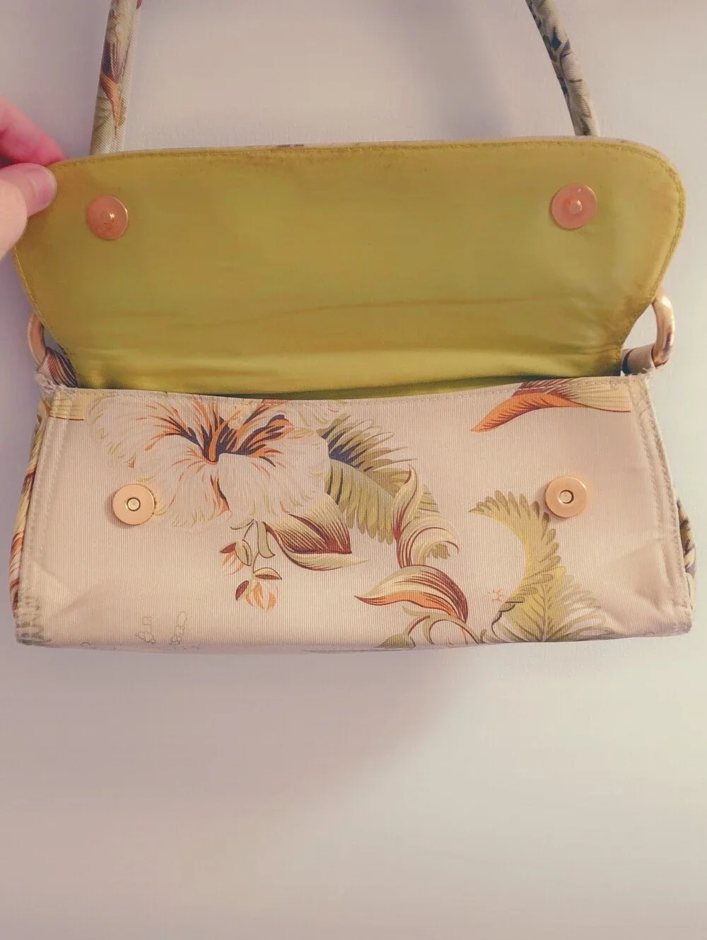 Sunny Hawaii Cream Floral Shoulder Bag Purse with Gold Hardware